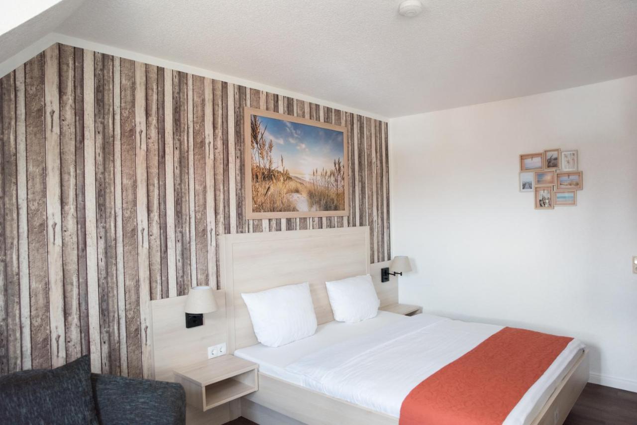 Hotel Up'N Diek Дангаст Экстерьер фото