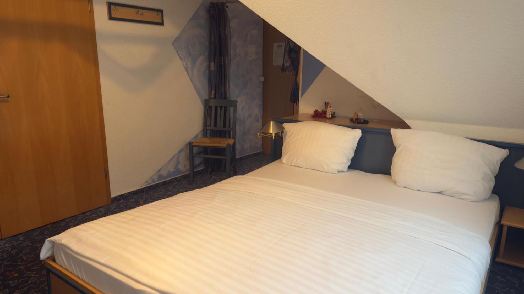 Hotel Up'N Diek Дангаст Экстерьер фото